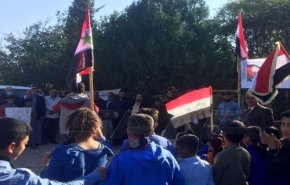 سوریا.. وقفة احتجاجية في القامشلي رفضا للاحتلالين الأمريكي والتركي(صور)
