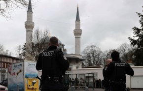 المانيا تتهم 12 شخصاً بالتخطيط للهجوم عى المساجد