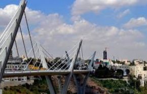 شاهد..الأمن الاردني ينجح في منع انتحار فتاة 