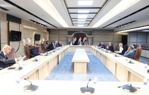 العراق.. المالية النيابية تحذر من تأخر صرف الرواتب