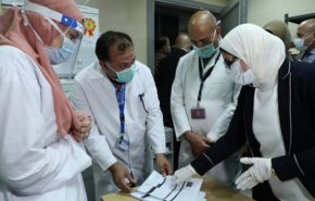 مسئول يكشف أسباب وقف تجارب لقاح كورونا بمصر
