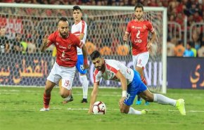 بالفيديو..عراك بالأيدي بين لاعبي الزمالك والأهلي في مباراة نهائي أفريقيا