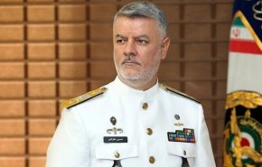 الادميرال خانزادي: ايران بصدد التواجد الكامل في شمال المحيط الهندي