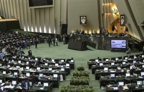 برلمان ايران يصادق على مشروع قرار 'الاجراءات الاستراتيجية لالغاء الحظر'