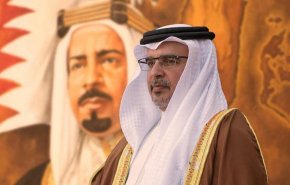 صحيفة إسبانية: ولي عهد البحرين متورط بالفساد وإنتهاكات حقوق الإنسان