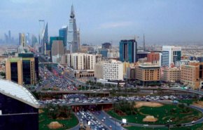 بسبب مغامراتها السياسية.. السعودية تلجأ للاقتراض