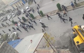 بالفيديو.. إحراق مقر 