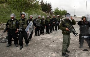 أصابة 8 شبان في مخيم الدهيشة وقلنديا في الضفة الغربية