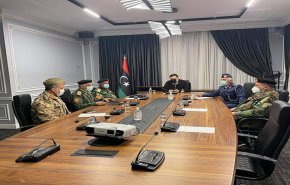 السراج يبحث الترتيبات الأمنية مع ممثلي الوفاق بلجنة 5+5