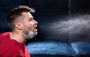 دراسة تحذر.. السعال والعطاس يحاكيان قنابل ذرية صغيرة تتجاوز المترين!
