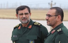 الأدميرال تنكسيري يتفقد المناطق التي غمرتها الفيضانات في خوزستان