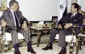 عمرو موسى صرخ بوجه صدام والاخير يفوض الاول التحدث باسم العراق!!