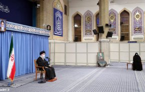 قائد الثورة يستقبل منظمي مراسم الذكرى السنوية لقادة النصر