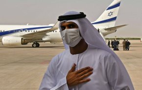 اماراتيون يتعرضون للإهانة في
