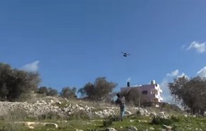 شاهد..لحظة اسقاط الفلسطينيين لمسيرة اسرائيلية