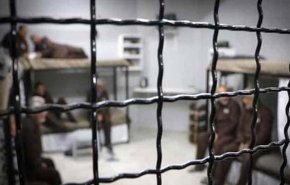 إصابة 31 اسيرا فلسطينيا في سجن النقب الصحراوي بكورونا
