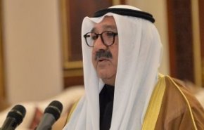 بعد 80 يوما على وفاة والده.. نجل امير الكويت الراحل يوارى الثرى