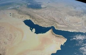 ما قصة 'الغواصة الإسرائيلية' التي عبرت السويس بموافقة مصرية؟