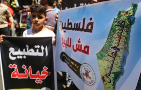 ترامب يحاول إغراء إندونيسيا بمليار دولار للتطبيع مع الاحتلال.. هل ينجح؟