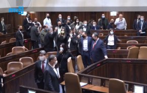 شاهد.. حل الكنيست بعد فشل الأحزاب في إقرار الموازنة العامة