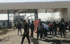 متظاهرون يغلقون شركتين للنفط والغاز في البصرة