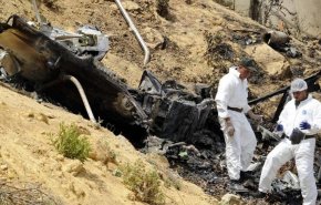 شاهد.. قتلى وأشلاء بحادث سير مأساوي في الجزائر