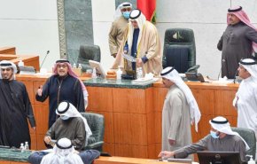 الكويت تشهد أزمة حادة بين الحكومة والبرلمان الجديد