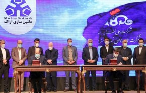 إيران تبرم مع شركات محلية 8 عقود لزيادة انتاج النفط