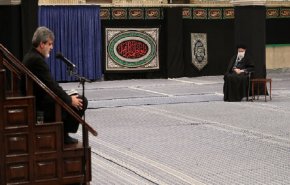 قائد الثورة يقيم مجلس العزاء على الصديقة الشهيدة+ صور