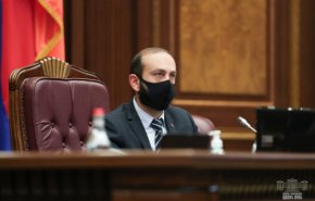رئيس برلمان أرمينيا يرفض اتهامه بالتجسس لصالح تركيا
