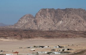 'داعش'  تتبنى قتل وجرح 4 من قوات الأمن المصري في سيناء