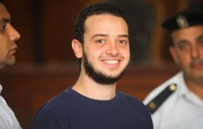 زوجة محمد البلتاجي تروي معاناة إبنها في سجون السيسي 