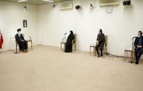 قائد الثورة الاسلامية يشيد بتفوق الشهيد فخري زادة العلمي وإخلاصه