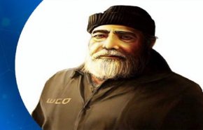  شاهد.. شيخ الأسرى الفلسطينيين ينازع ألم القيد والكورونا معاً!