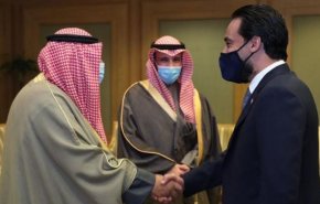 الحلبوسي يبحث ملف الديون وتفعيل التجارة في الكويت