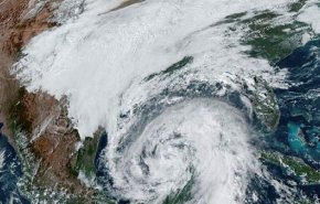 شاهد.. إعصار