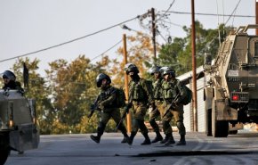 الاحتلال يشن حملة اعتقالات بحق فلسطينين بالضفة