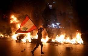 شاهد: مسؤول لبناني سابق يحذر من مخطط خطير لاستهداف البلاد 