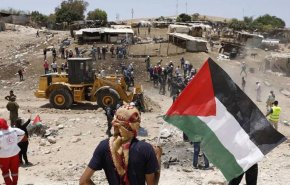 مواطنون يتصدون لاقتحام مستوطنين خان اللبن الشرقية