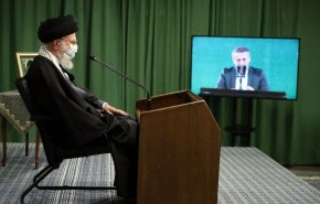 قائد الثورة الاسلامية يستقبل جمعا من منشدي مناقب أهل البيت (ع)