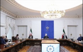 روحاني يوعز ببدء تطعيم المواطنين حسب الأولوية مع وصول الشحنة الأولى من اللقاح