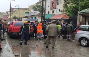 مقتل 24 شخصا في معمل للنسيج بسبب تسرب الأمطار في المغرب