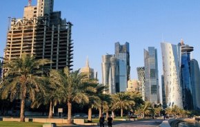 وزير قطري يجتمع مع القائم بالأعمال بسفارة السعودية لدى الدوحة
