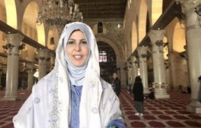 بعد الهجوم على المصريين بالكويت..تغريدة نارية لفجر السعيد 
