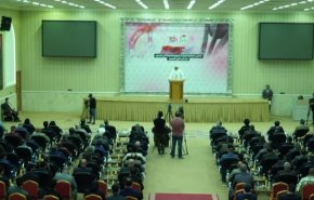 شاهد.. الثورة الوحيدة التي تمسكت بحراكها السلمي وهزمت 7 جيوش