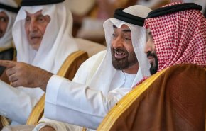 بالفيديو.. كاتب سعودي يفتخر ان بلاده تقودها الامارات!