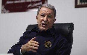 أنقرة تطالب اليونان وقف التهديد وحل المشاكل في إطار القانون الدولي 
