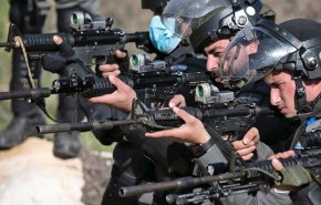 الاحتلال يهدم منزلين بأريحا ويصيب فتيين بالرصاص جنوب بيت لحم