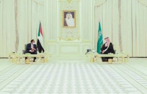 بن سلمان يلتقي حمدوك في الرياض
