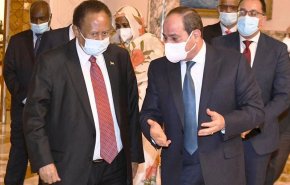 السيسي وحمدوك يؤكدان على التنسيق لتوصل لاتفاق بشأن سد النهضة